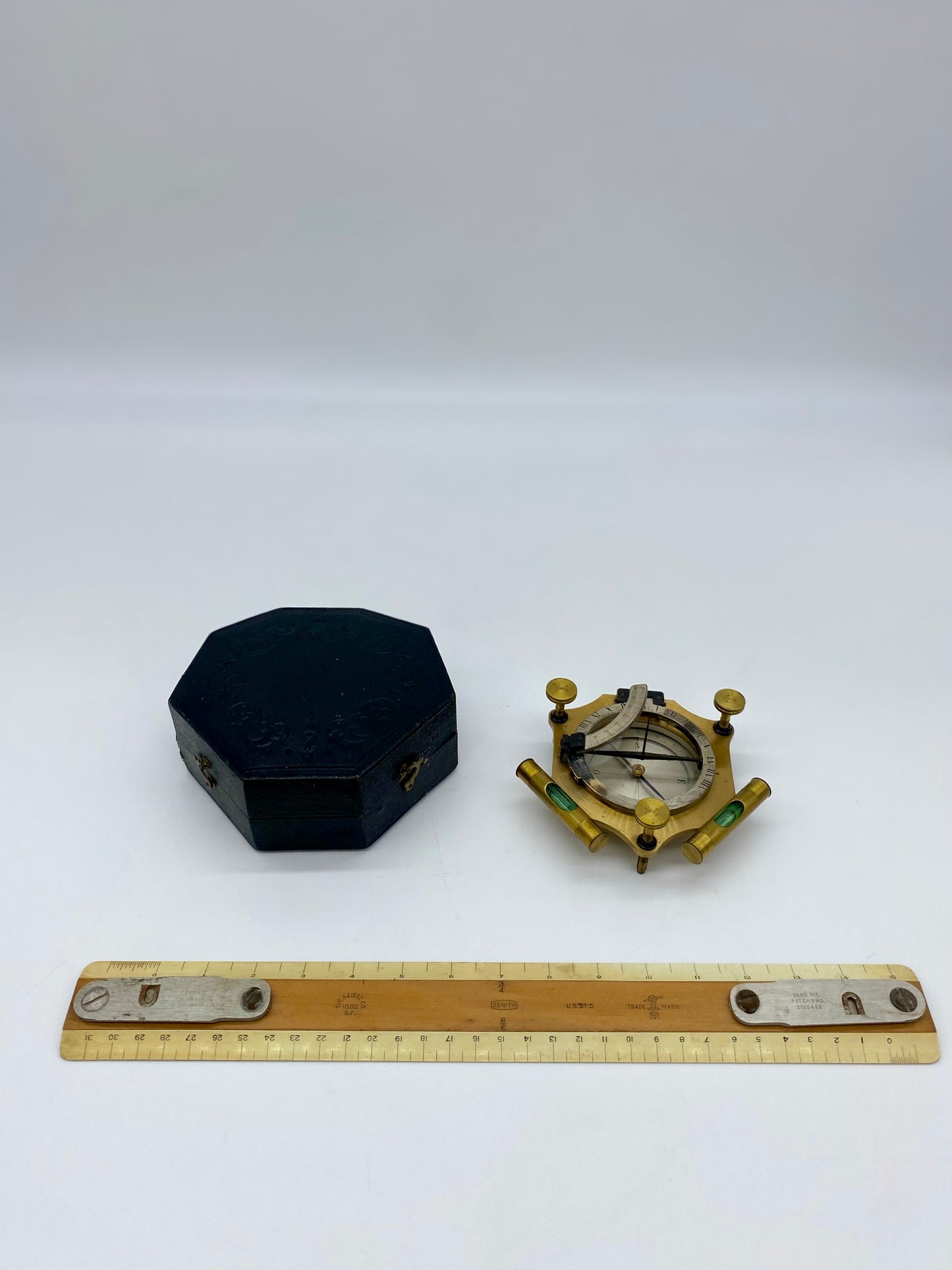Boxed Augsburg-Type Universal Equinoctial Dial & Compass