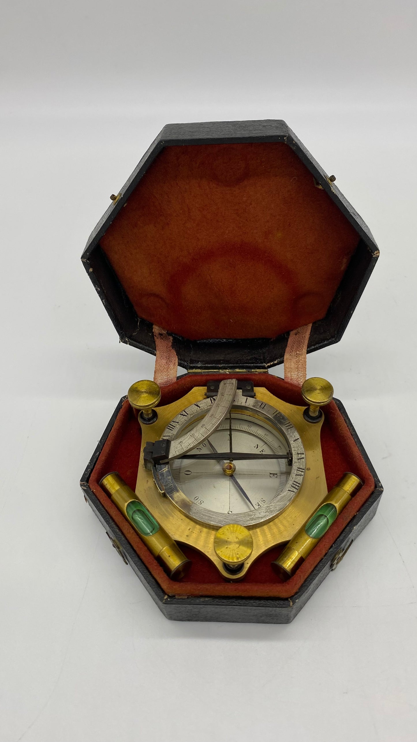 Boxed Augsburg-Type Universal Equinoctial Dial & Compass
