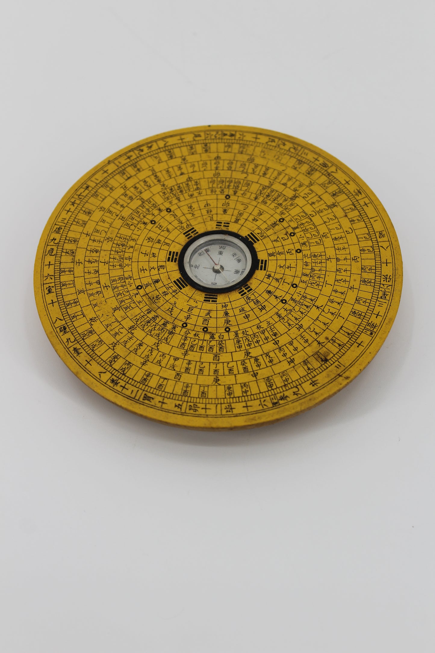 Vintage Chinese luopan (Geomancer's Feng Shui Compass),