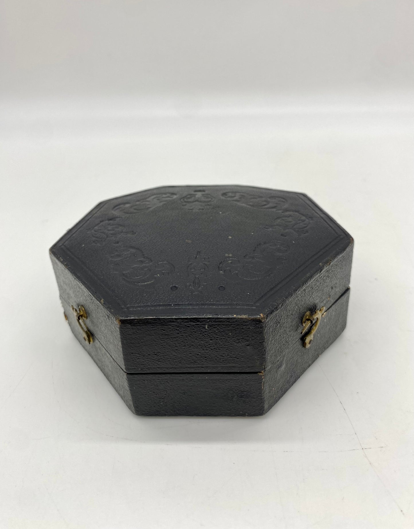 Boxed Augsburg-Type Universal Equinoctial Dial & Compass