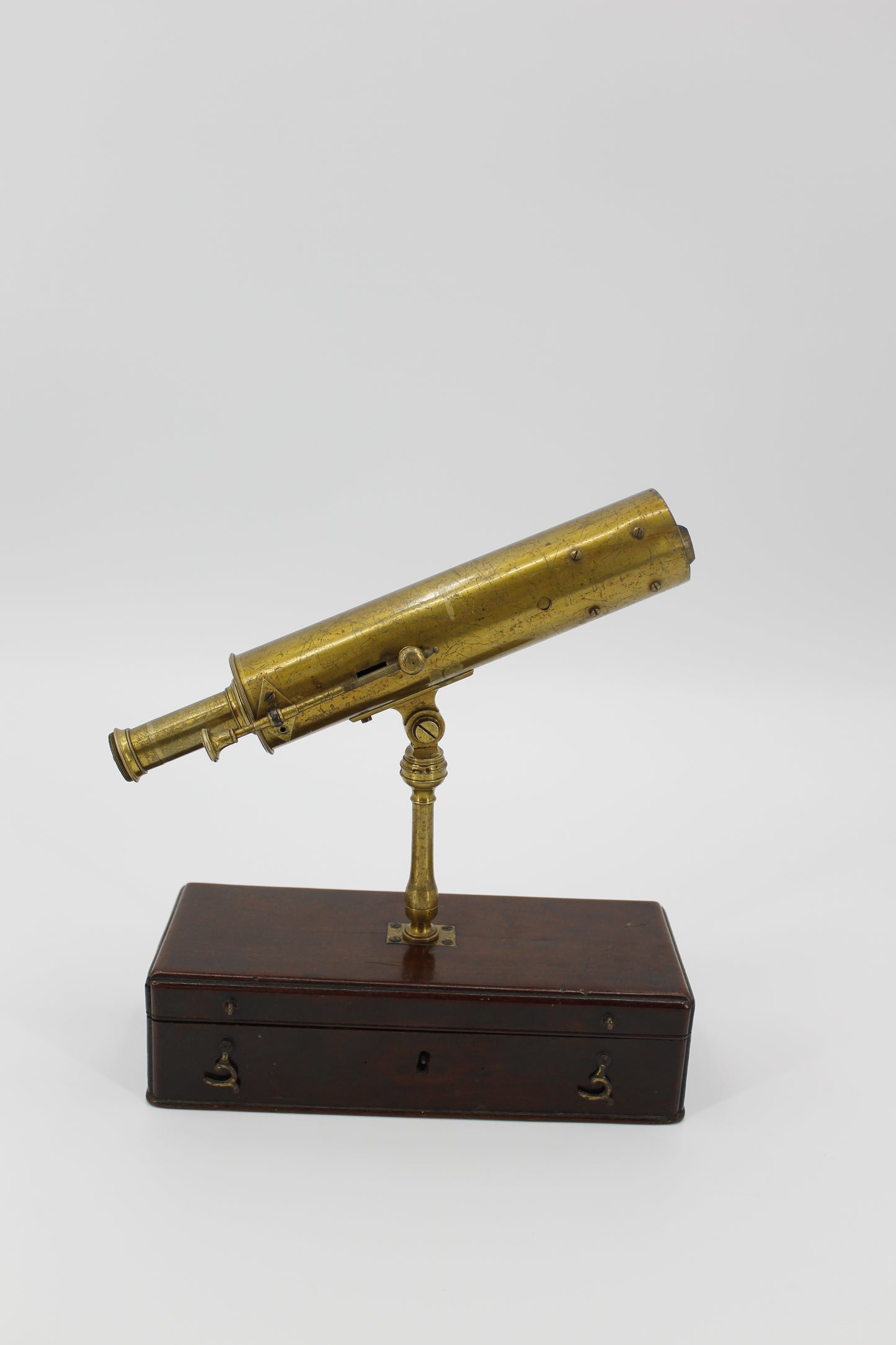 Boxed Gregorian Reflecting Telescope