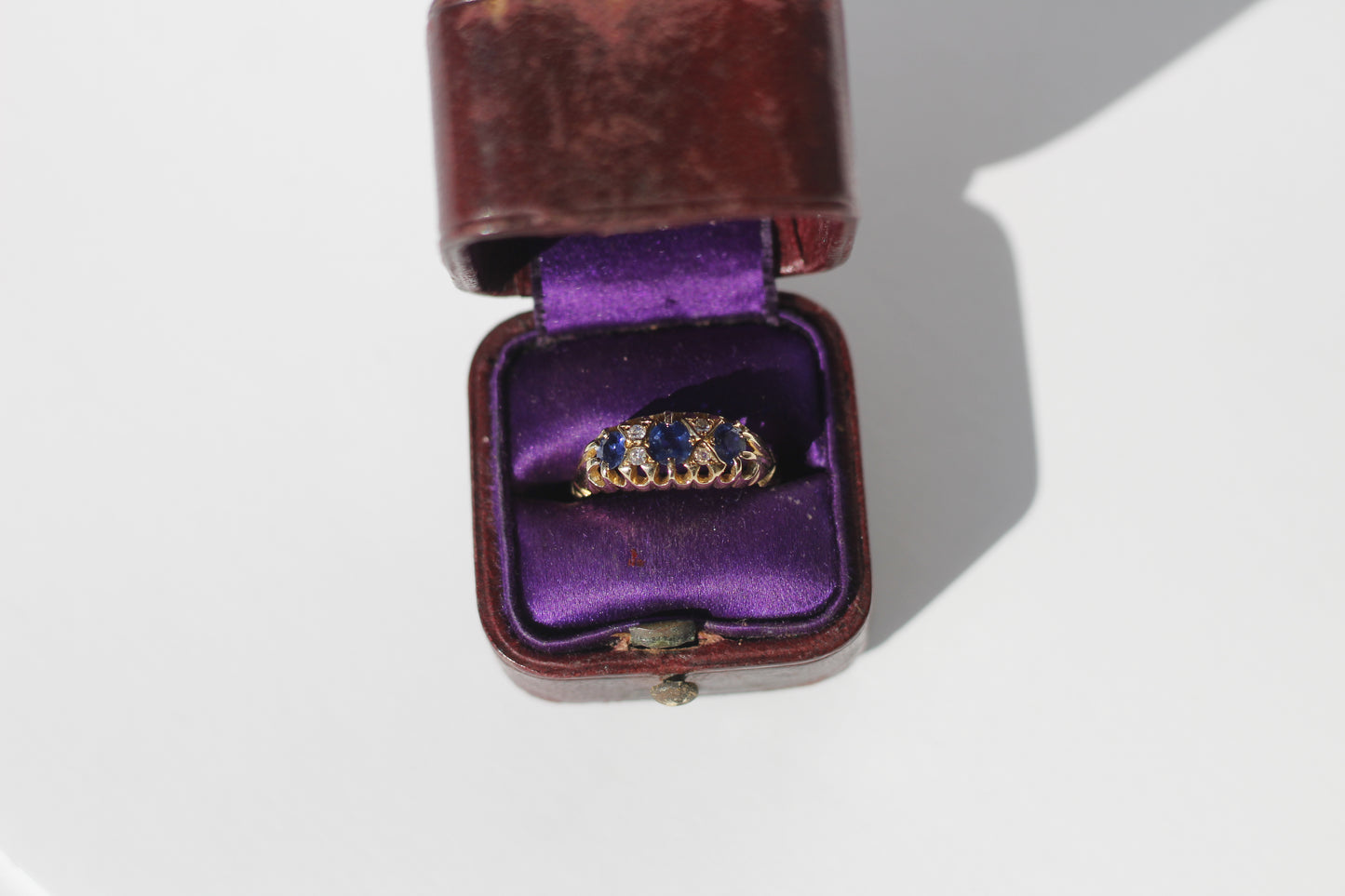 Edwardian Ceylon Sapphire & Diamond Solitaire Ring, 0.75 CTW 18K Gold
