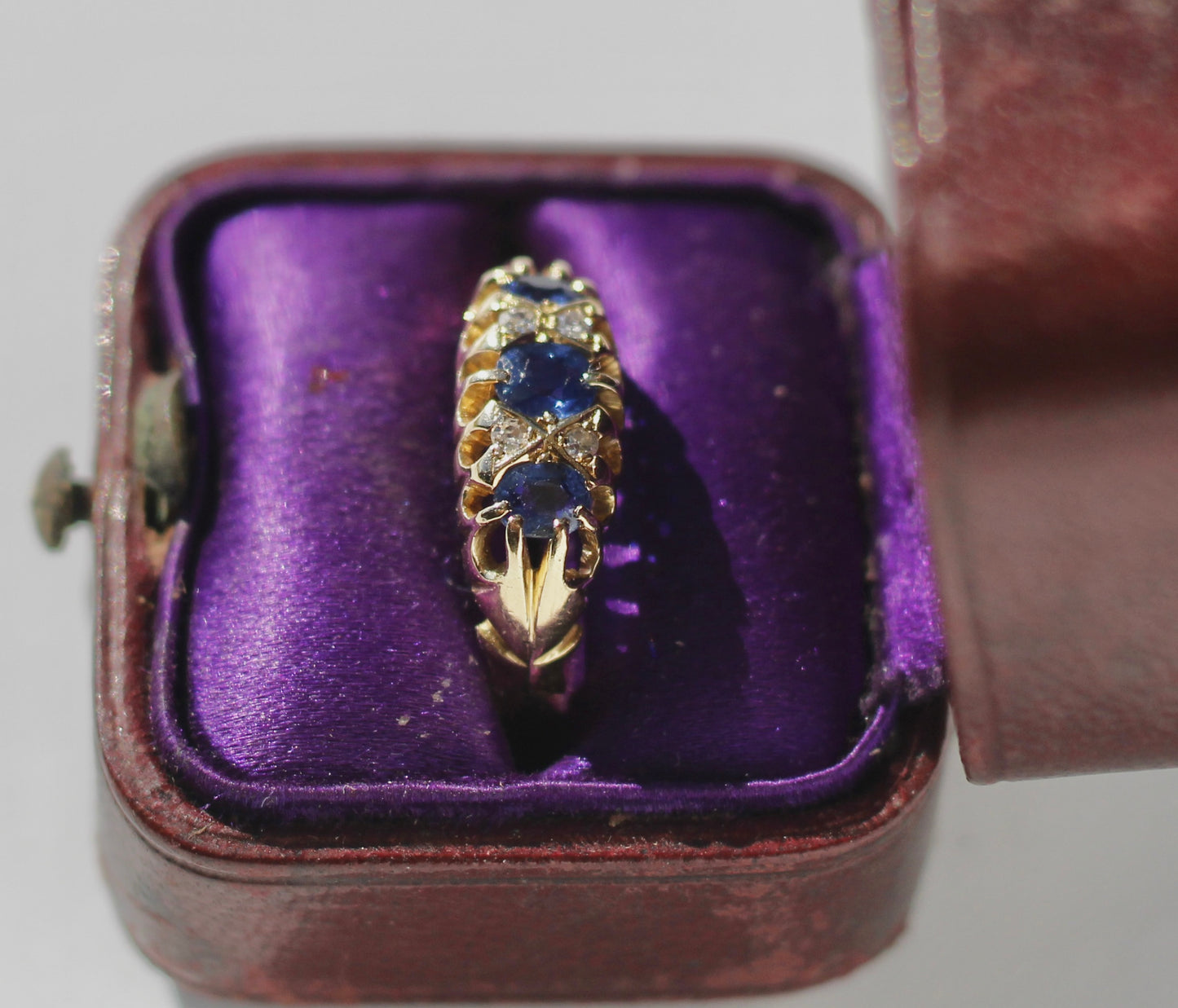 Edwardian Ceylon Sapphire & Diamond Solitaire Ring, 0.75 CTW 18K Gold