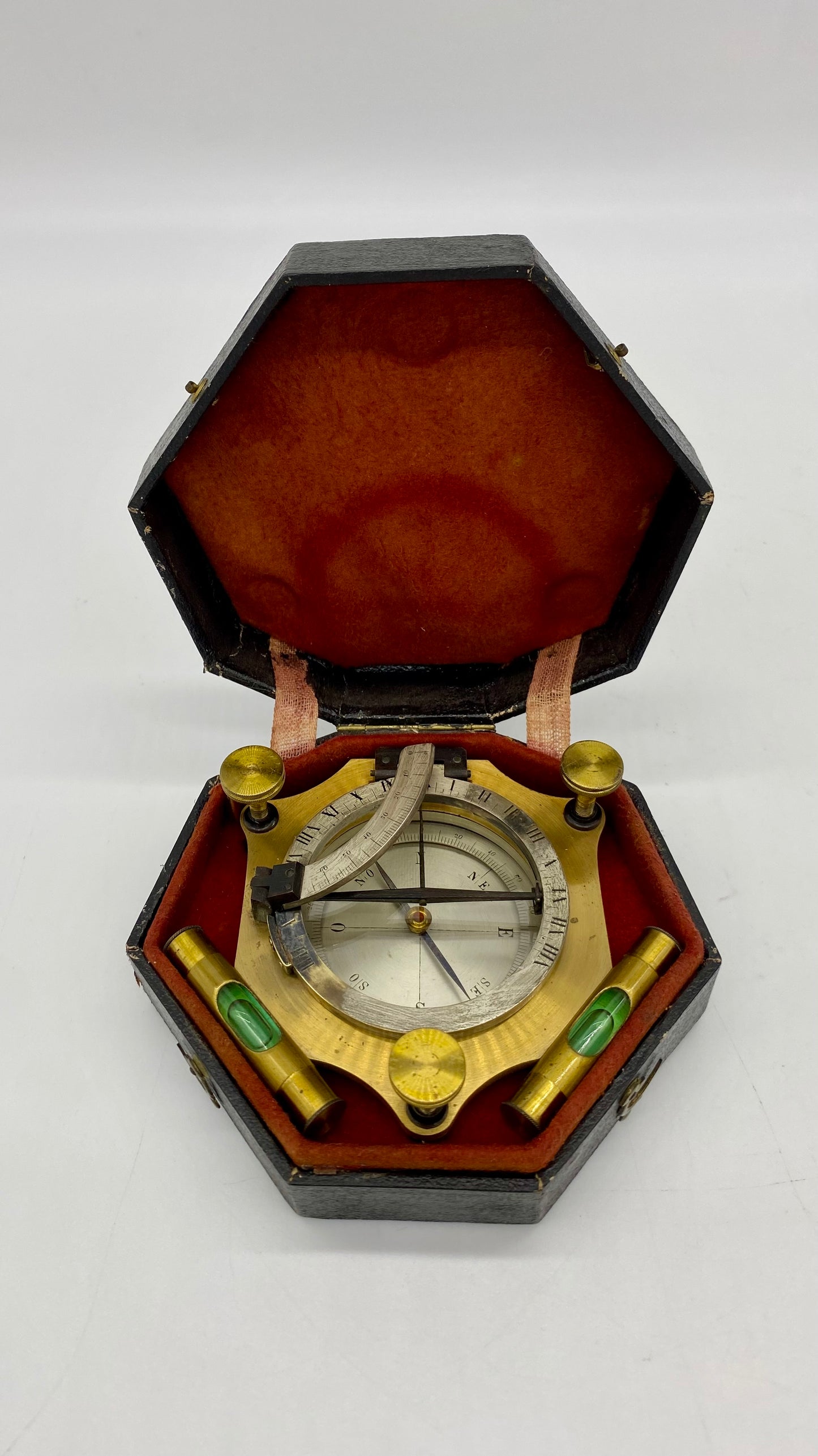 Boxed Augsburg-Type Universal Equinoctial Dial & Compass