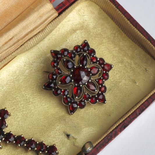 1859 Victorian Garnet Brooch, 4.5 Carats 14K Vermeil 925