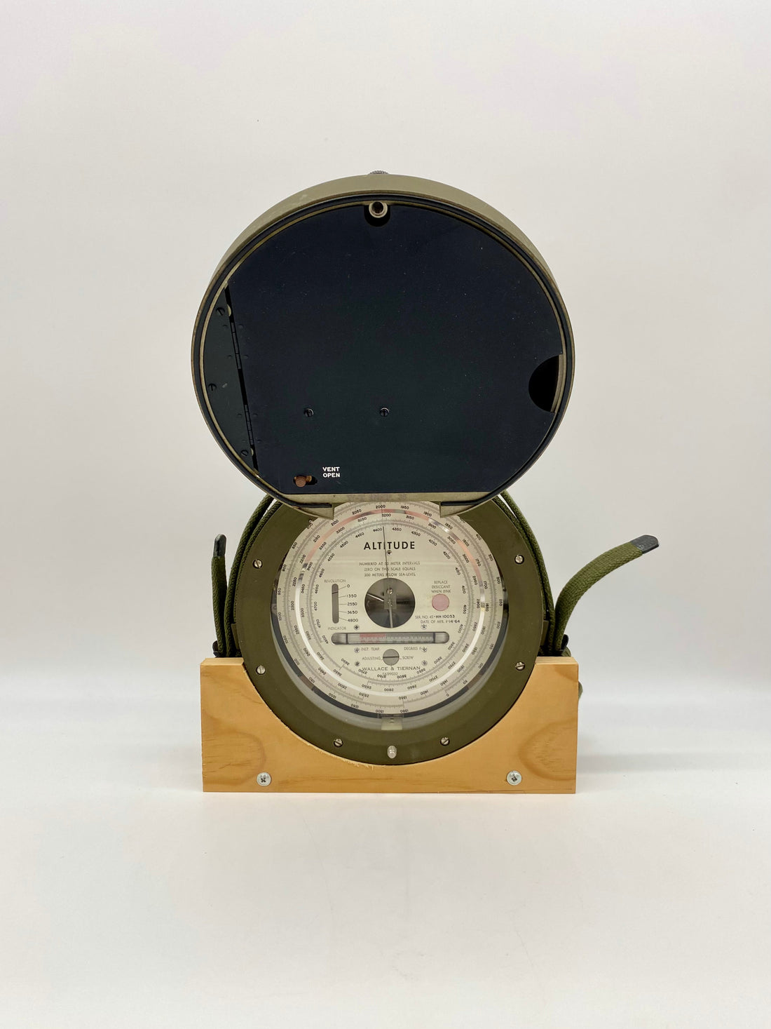 WW2 U.S. Military Altimeter by Wallace & Tiernan