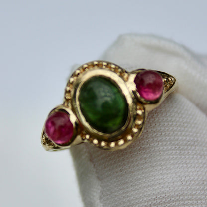 Antique Tourmaline Cabochon Ring, 2.1 Carats 10K Gold