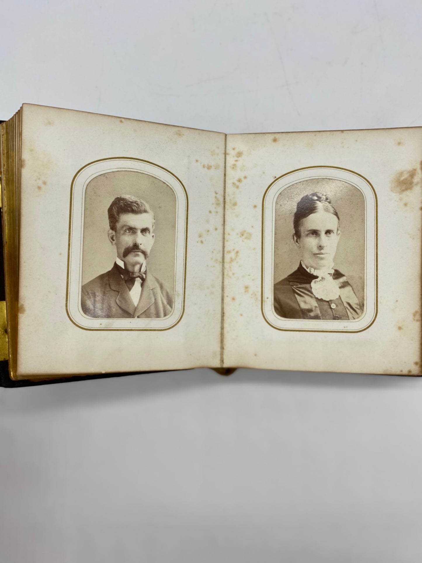 1862 Early Henry Altemus Co. Photograph Album- Rare Abraham Lincoln & US Presidential Carte-de-visites