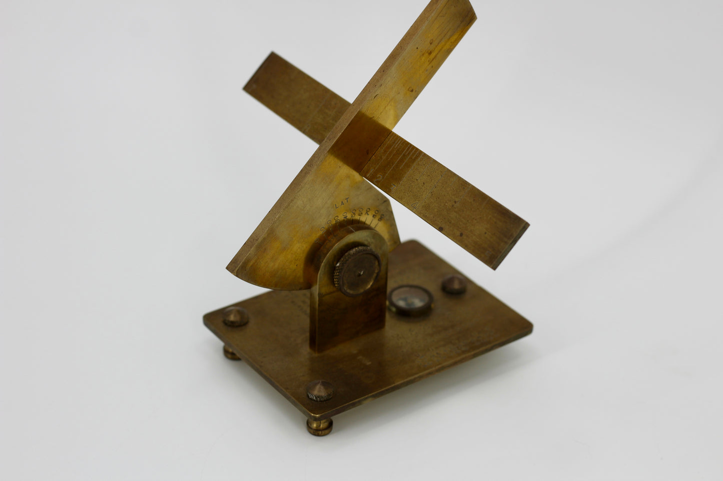 1954 American Polar Sundial & Compass