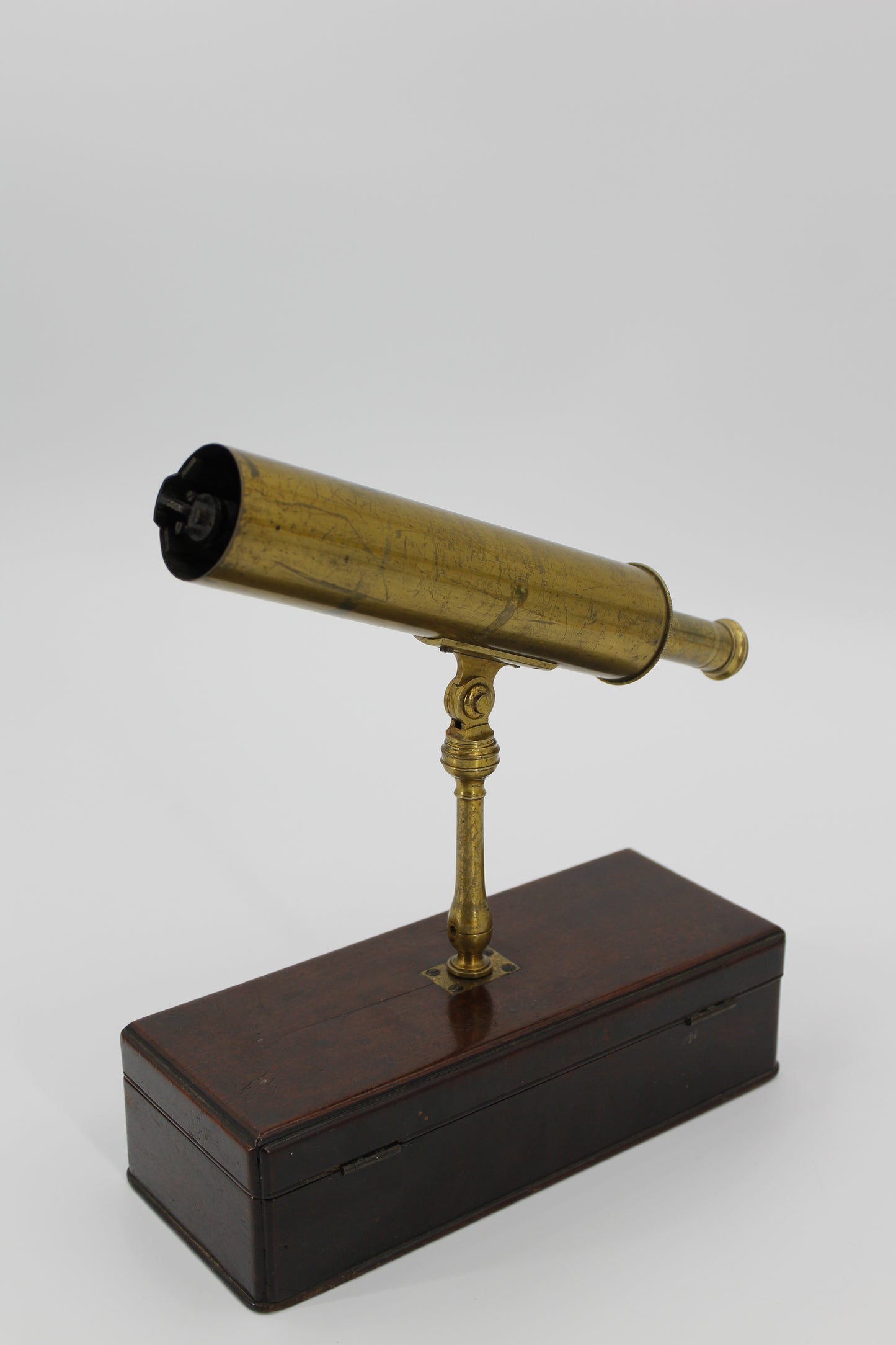 Boxed Gregorian Reflecting Telescope