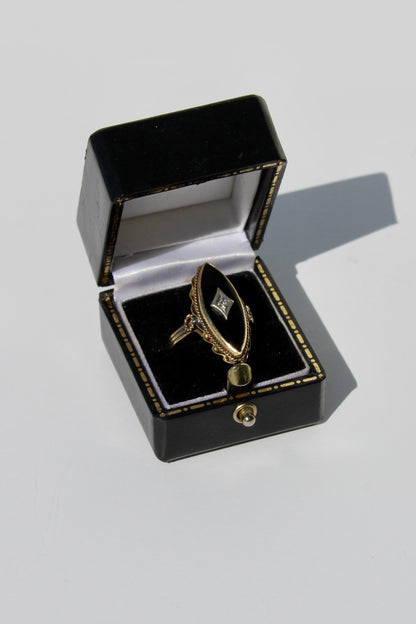 Edwardian Onyx & Diamond-Inlaid Ring, 2.53 Carats 18K Gold & Platinum
