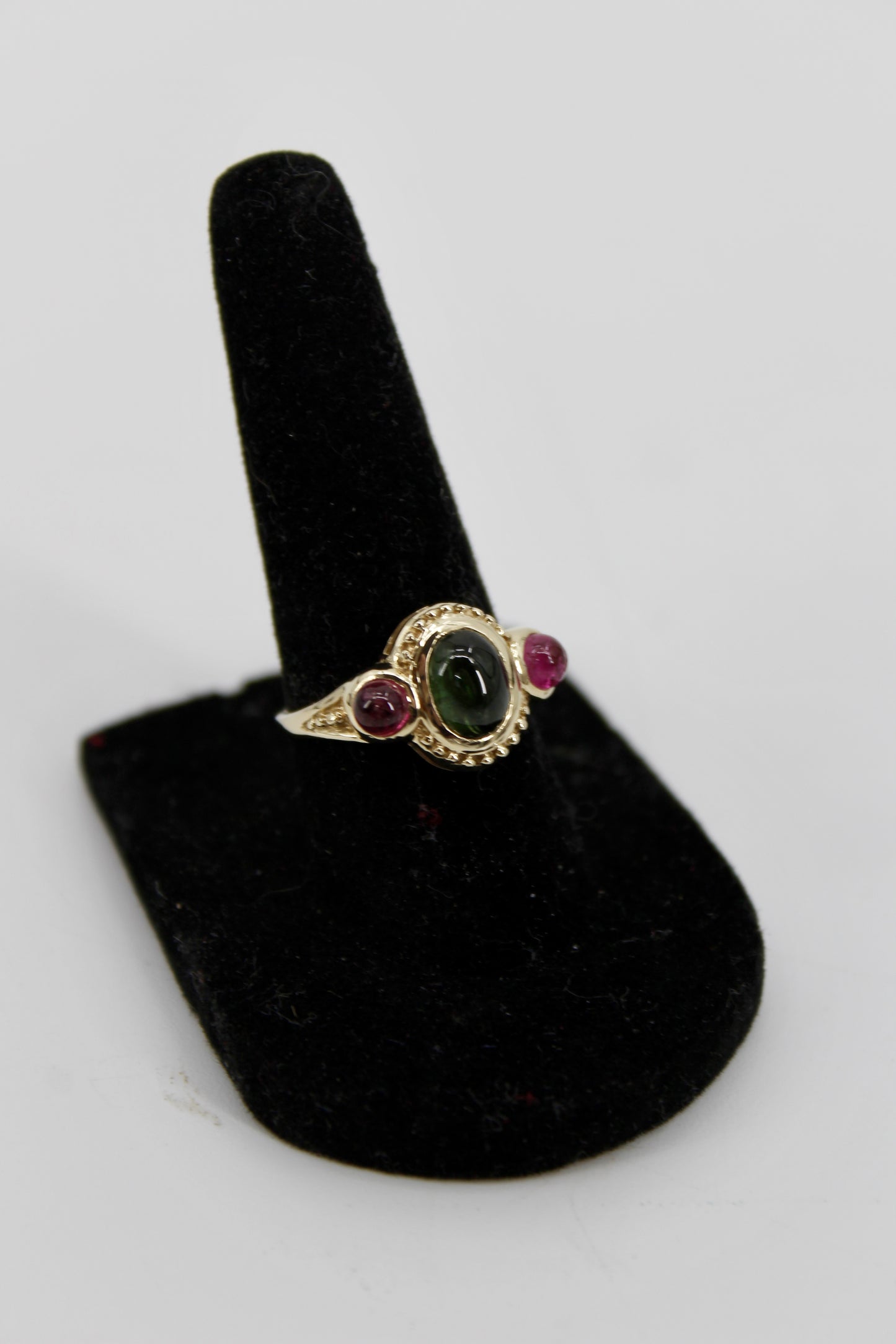 Antique Tourmaline Cabochon Ring, 2.1 Carats 10K Gold