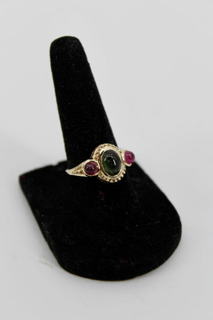 Antique Tourmaline Cabochon Ring, 2.1 Carats 10K Gold