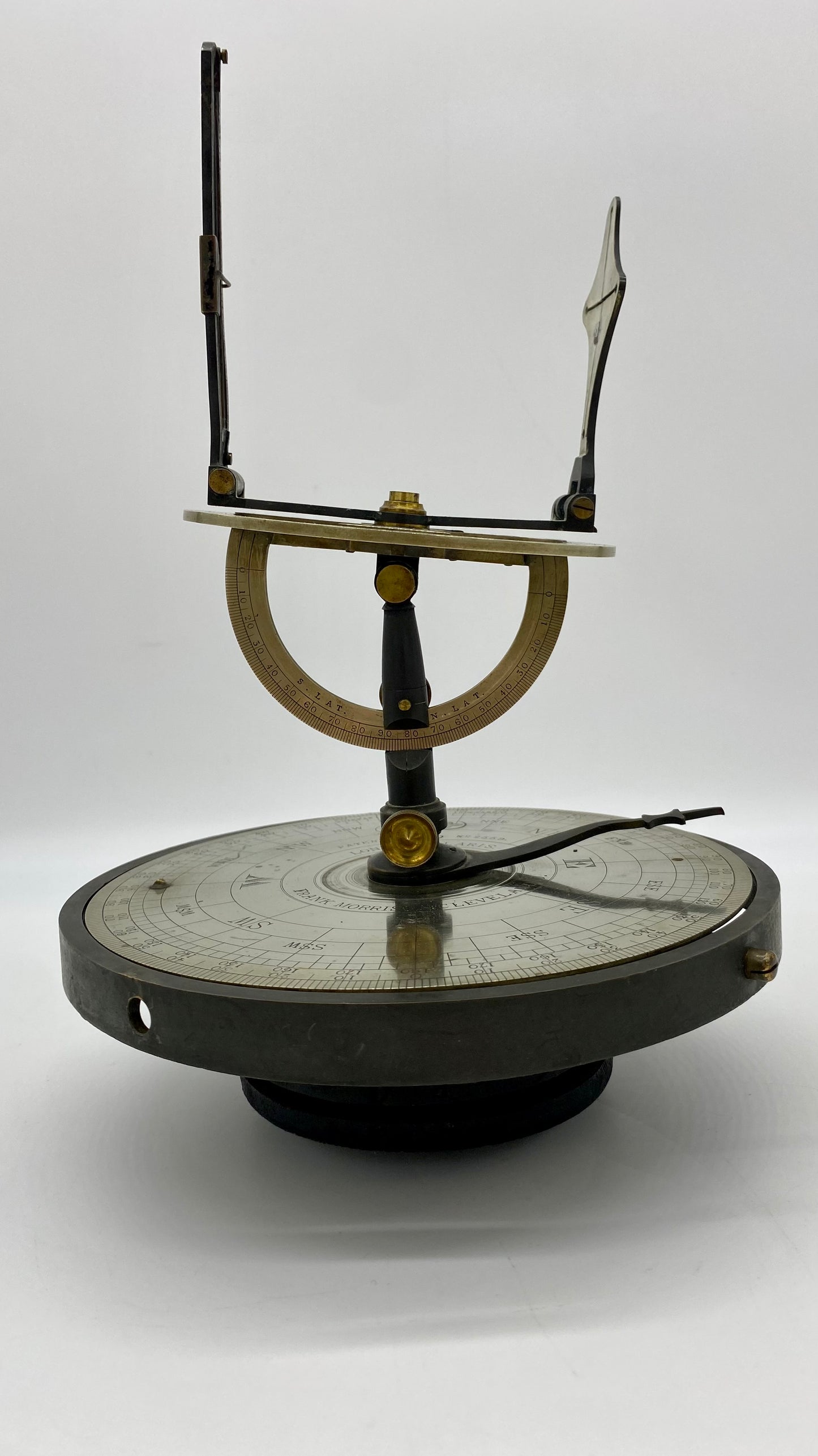 JA- Cadran solaire équinoxial et boussole magnétique de Londres