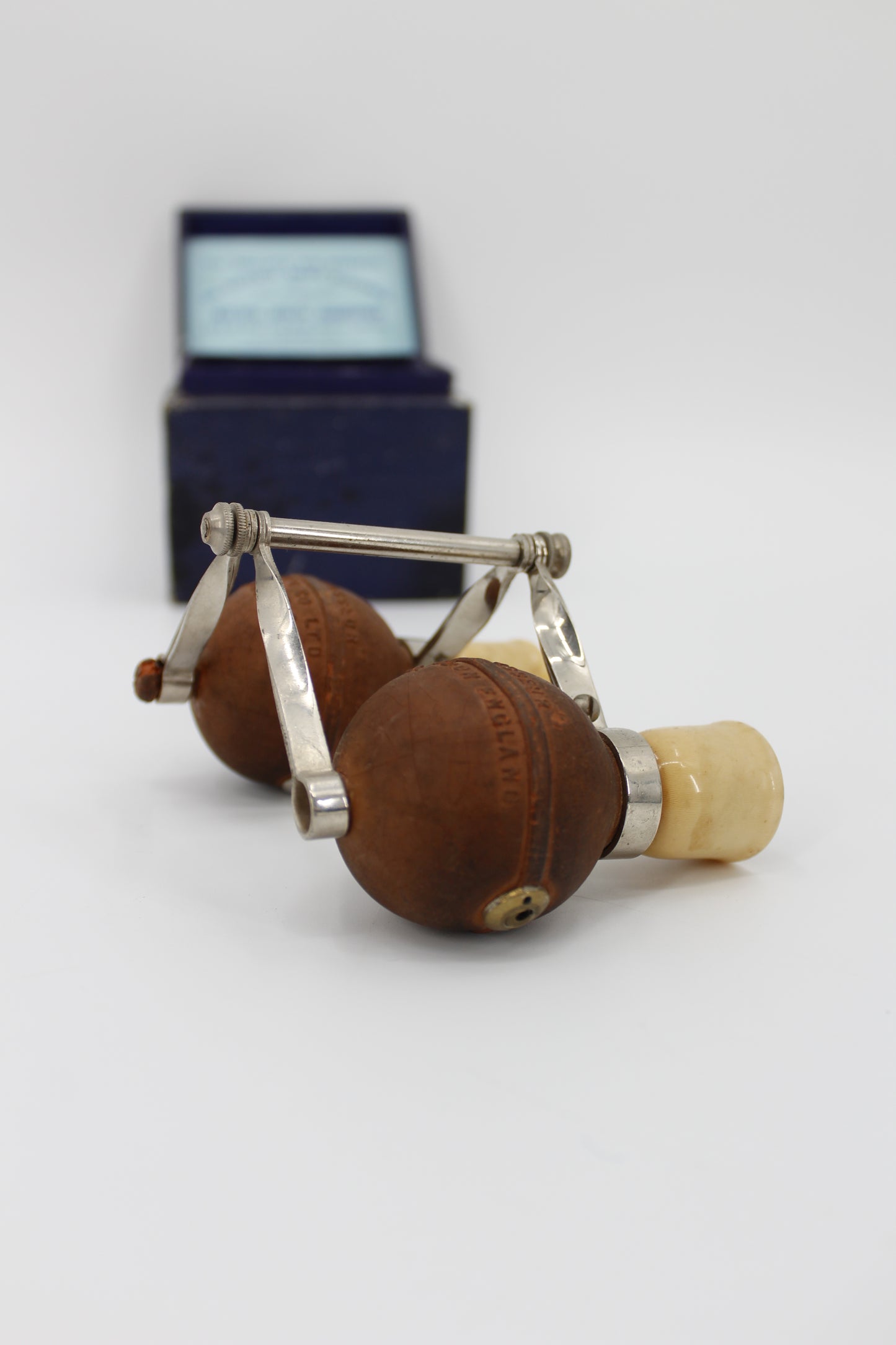 1920 'Neu-Vita' Eye Masseur
