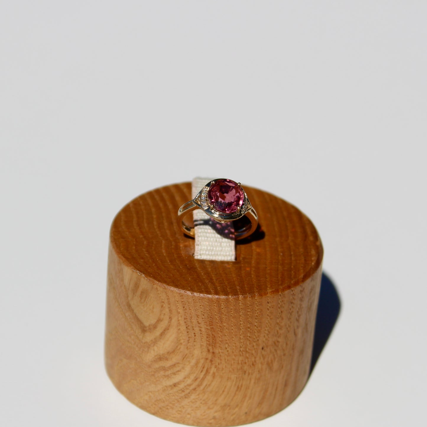 Bague en or 14 carats avec tourmaline rose et diamants, 2 ct