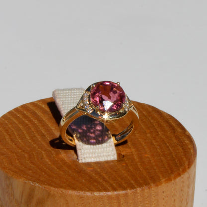 Bague en or 14 carats avec tourmaline rose et diamants, 2 ct