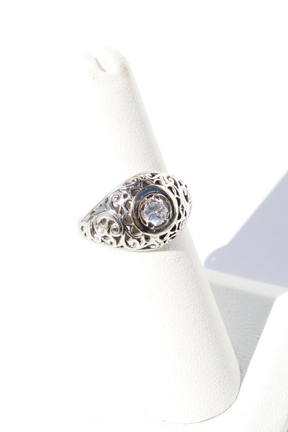 Art Deco Old European Cut Diamond Filigree Ring, 0.646 Carats 18K White Gold