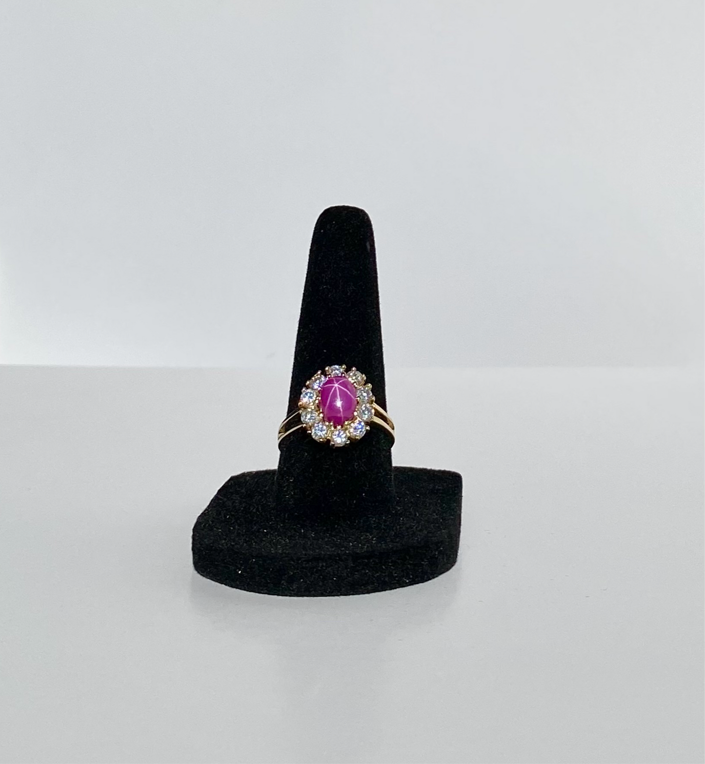 Bague en or 14 carats avec cabochon en rubis étoilé et spinelle, 3 carats