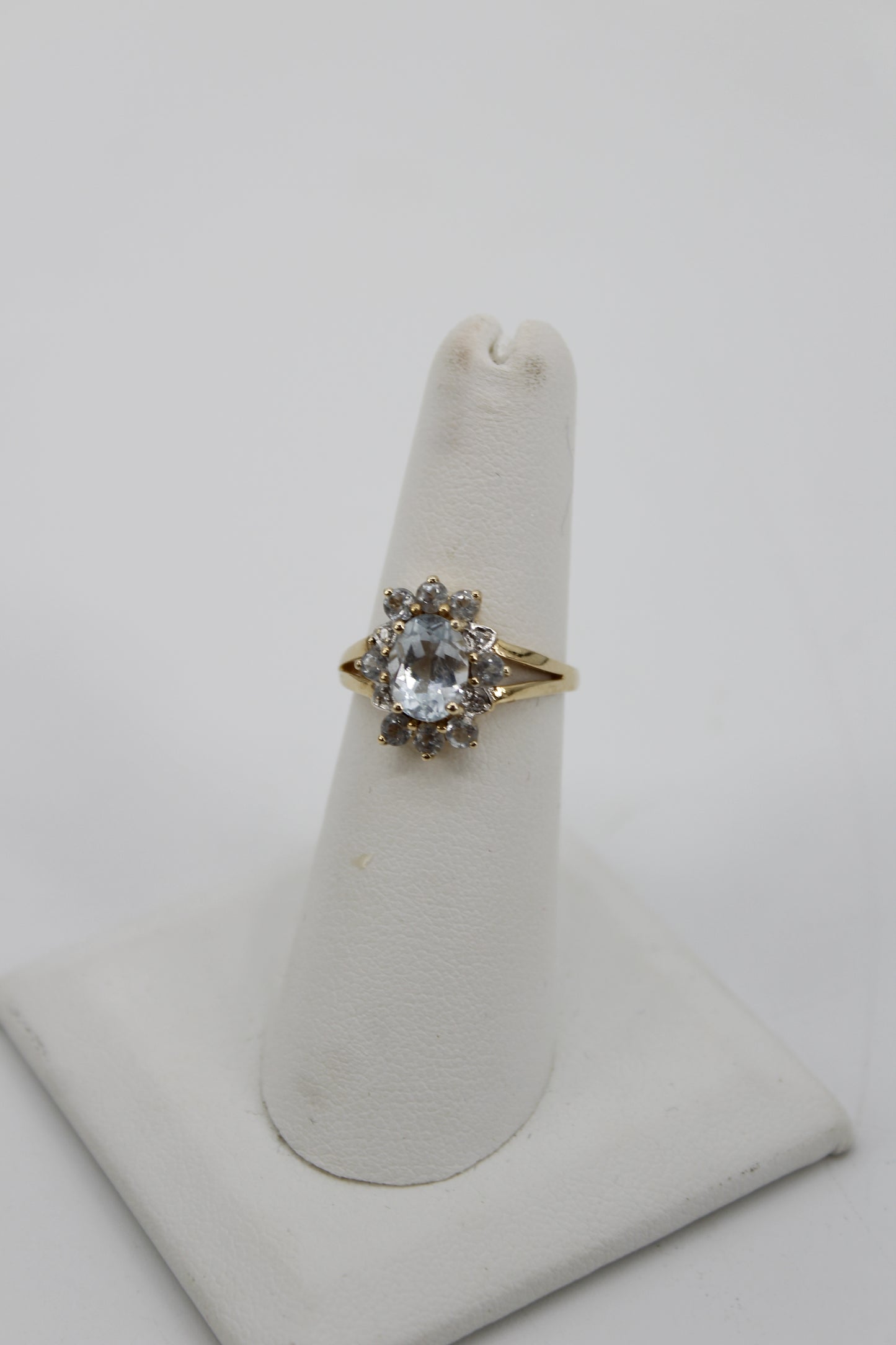 Aquamarine & Diamond Floral Cocktail Ring, 1.8 Carats 14K Gold