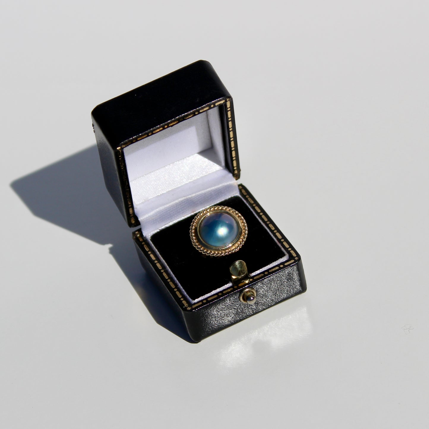 Black Mabe Pearl Ornate Ring, 11mm 10K Gold