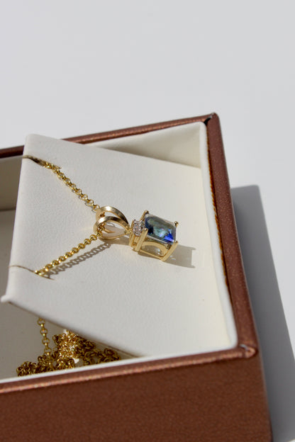 Alexandrite & Diamond Pendant, 1.37 Carats 10K Gold