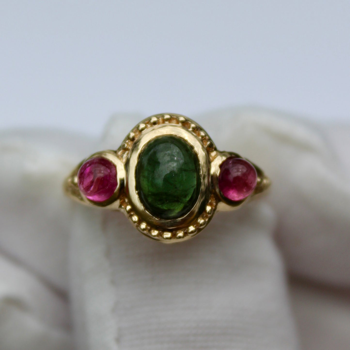 Antique Tourmaline Cabochon Ring, 2.1 Carats 10K Gold