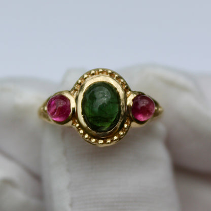 Antique Tourmaline Cabochon Ring, 2.1 Carats 10K Gold