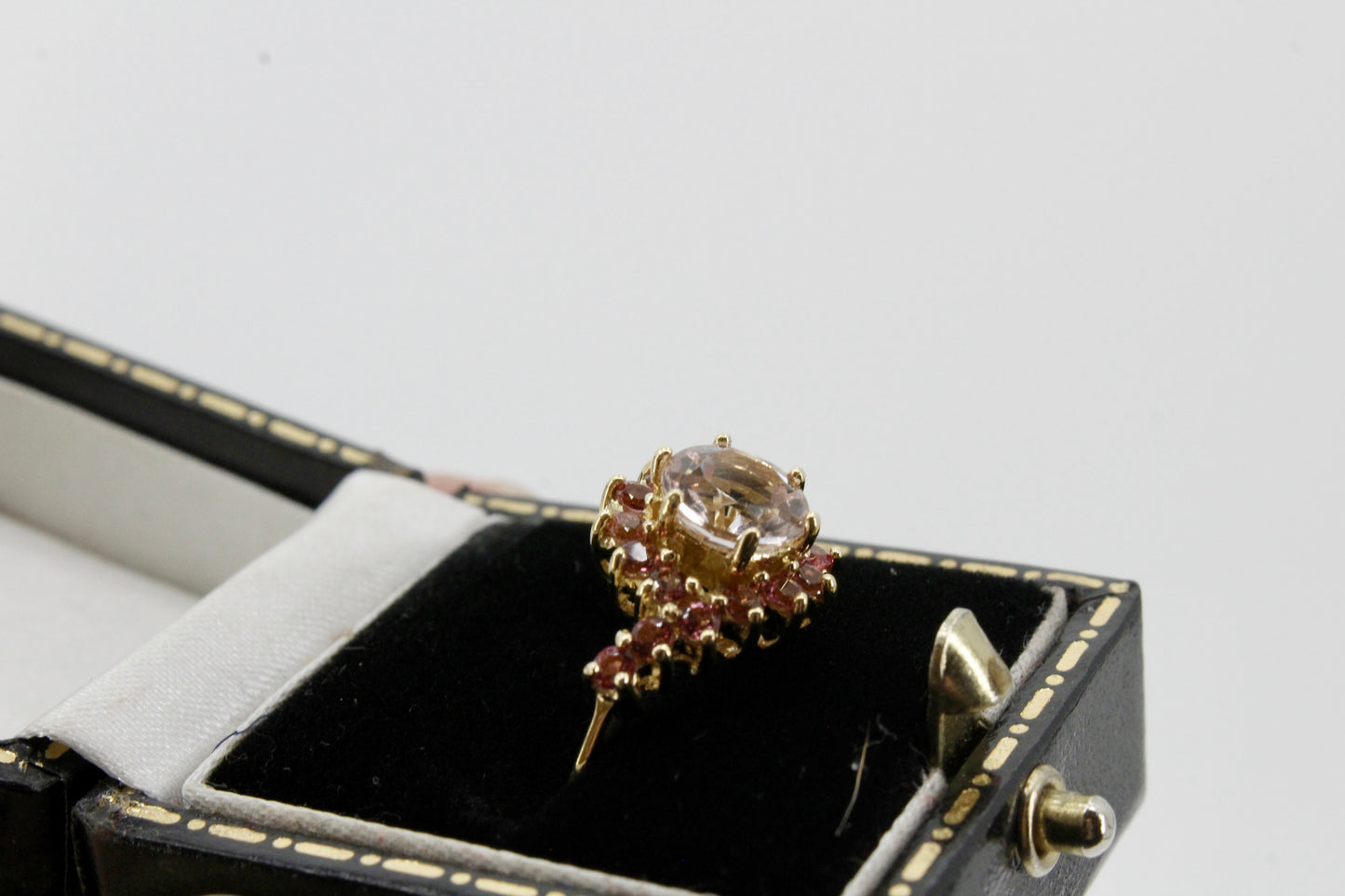 Morganite & Pink Sapphire Ring, 2.23 Carats 14K Gold