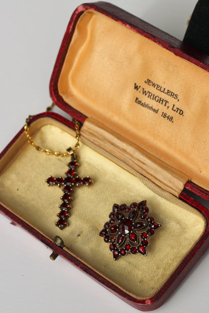 1859 Victorian Garnet Brooch, 4.5 Carats 14K Vermeil 925