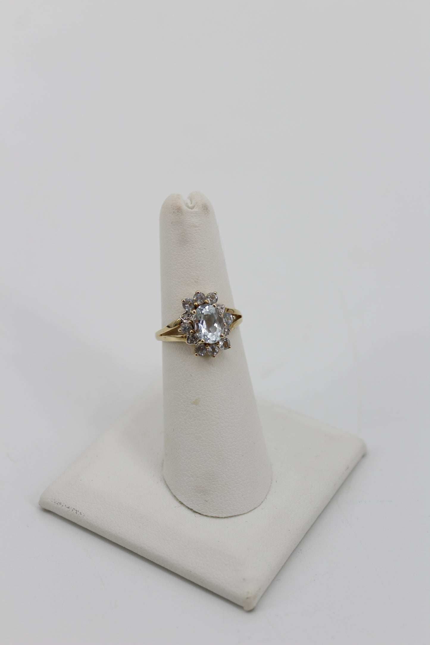 Aquamarine & Diamond Floral Cocktail Ring, 1.8 Carats 14K Gold