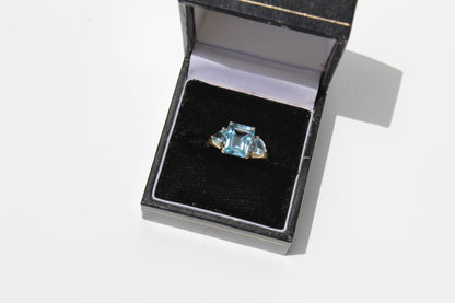 Blue Topaz & Aquamarine Trilogy Ring, 4.77 Carats 9K Gold