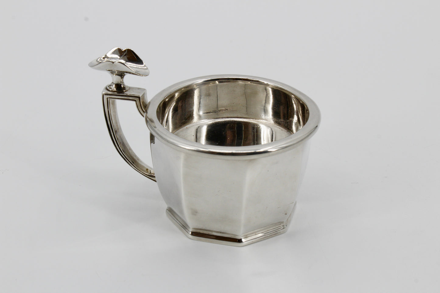 1916 Travelers' Cup with Cigar Holder & Ashtray