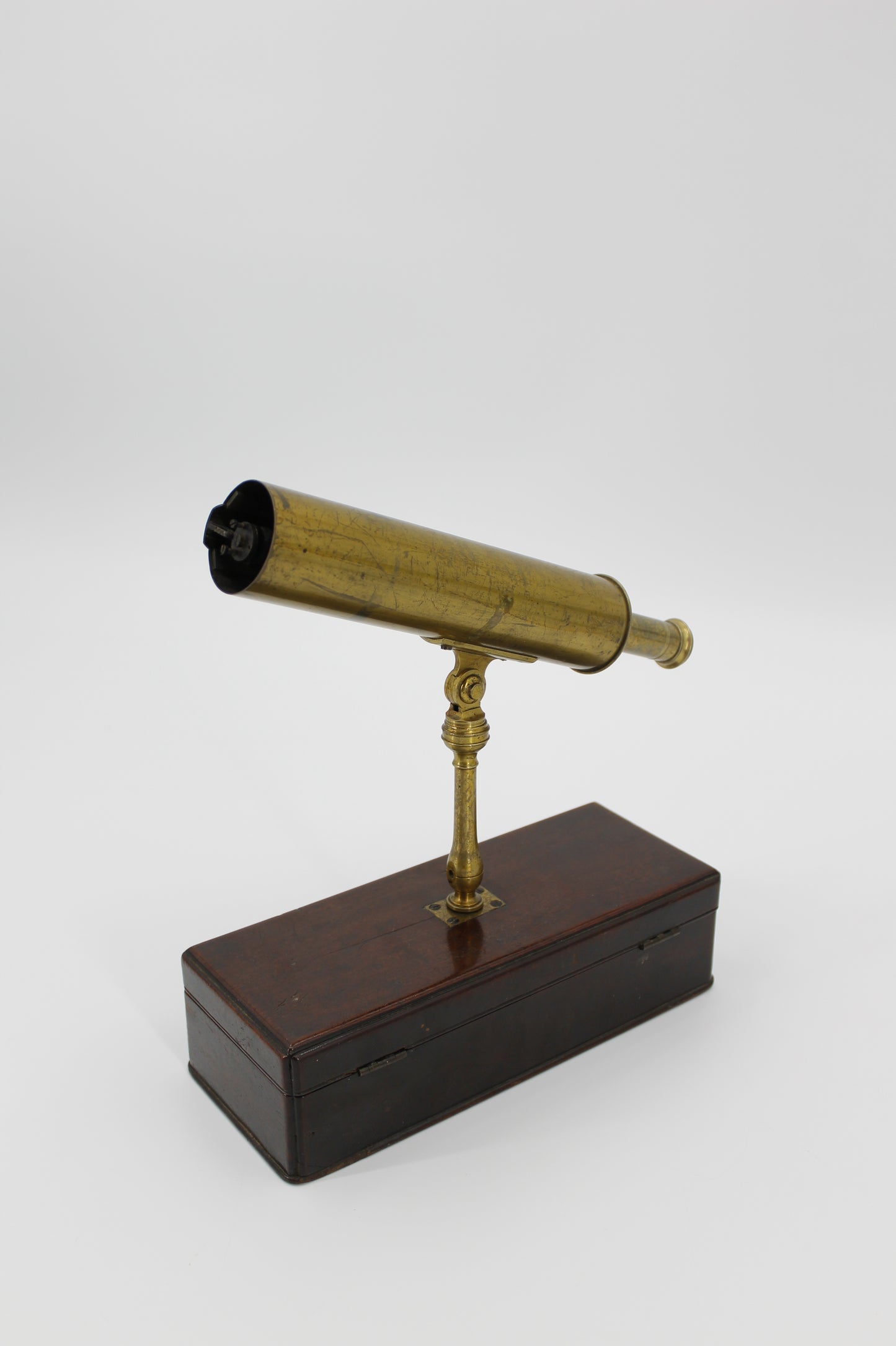 Boxed Gregorian Reflecting Telescope
