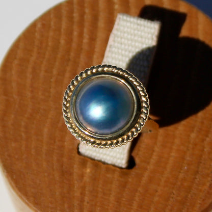 Black Mabe Pearl Ornate Ring, 11mm 10K Gold