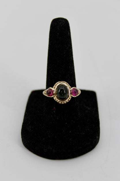 Antique Tourmaline Cabochon Ring, 2.1 Carats 10K Gold