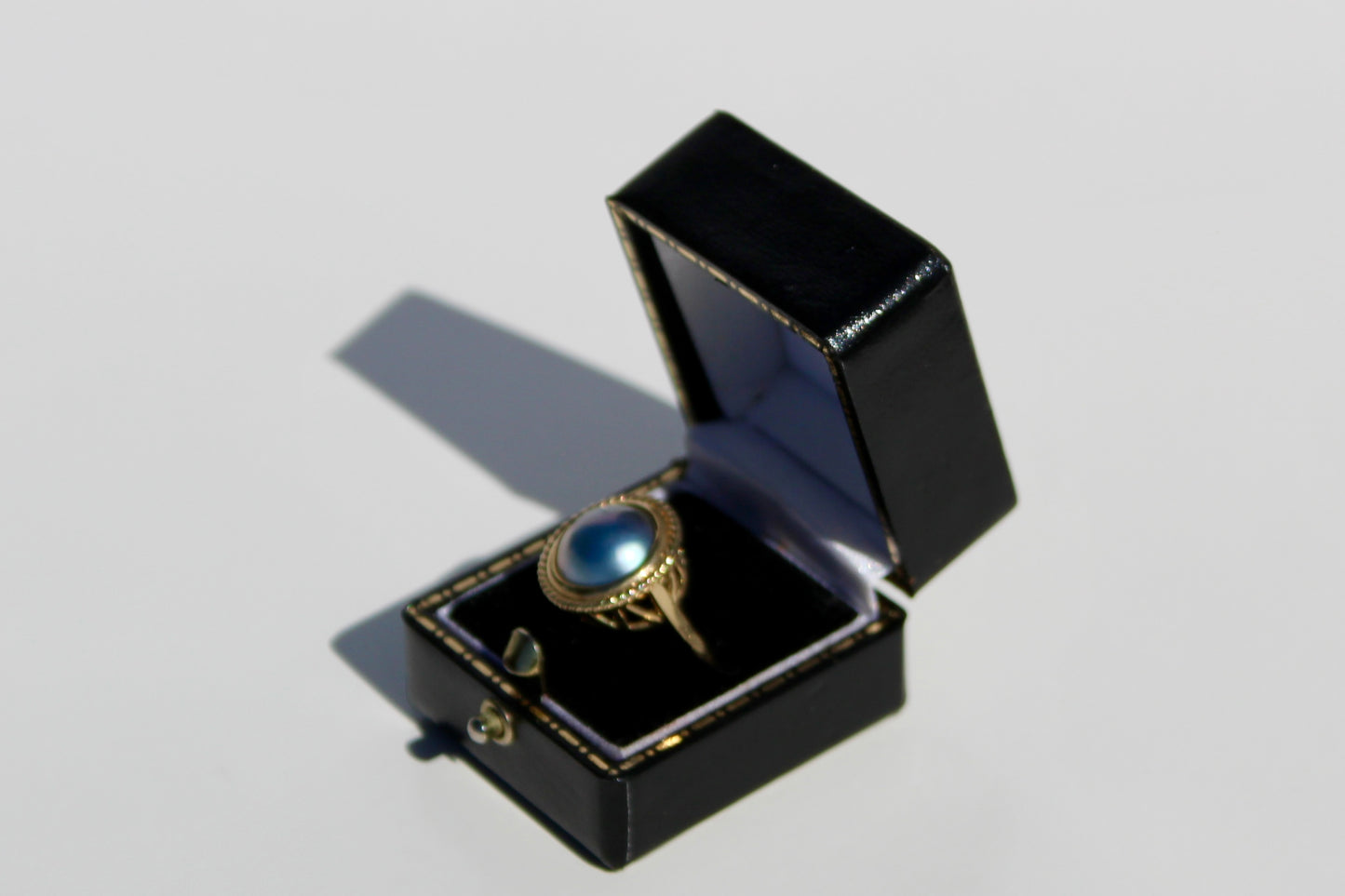 Black Mabe Pearl Ornate Ring, 11mm 10K Gold