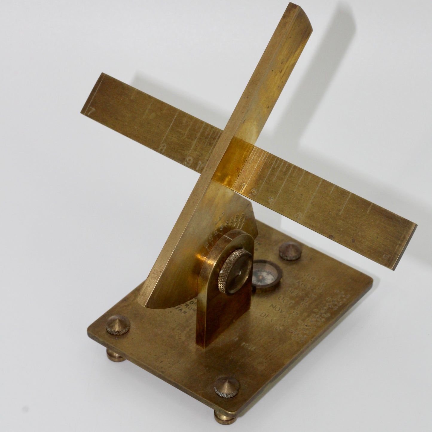 1954 American Polar Sundial & Compass