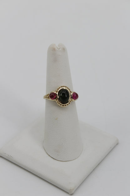Antique Tourmaline Cabochon Ring, 2.1 Carats 10K Gold