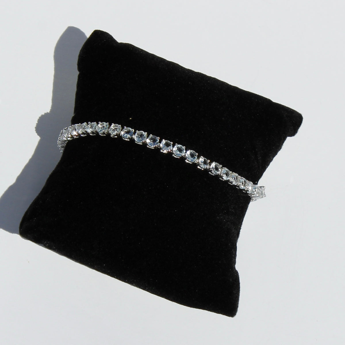 Aquamarine Tennis Bracelet, 7.8 Carats 925 Sterling Silver