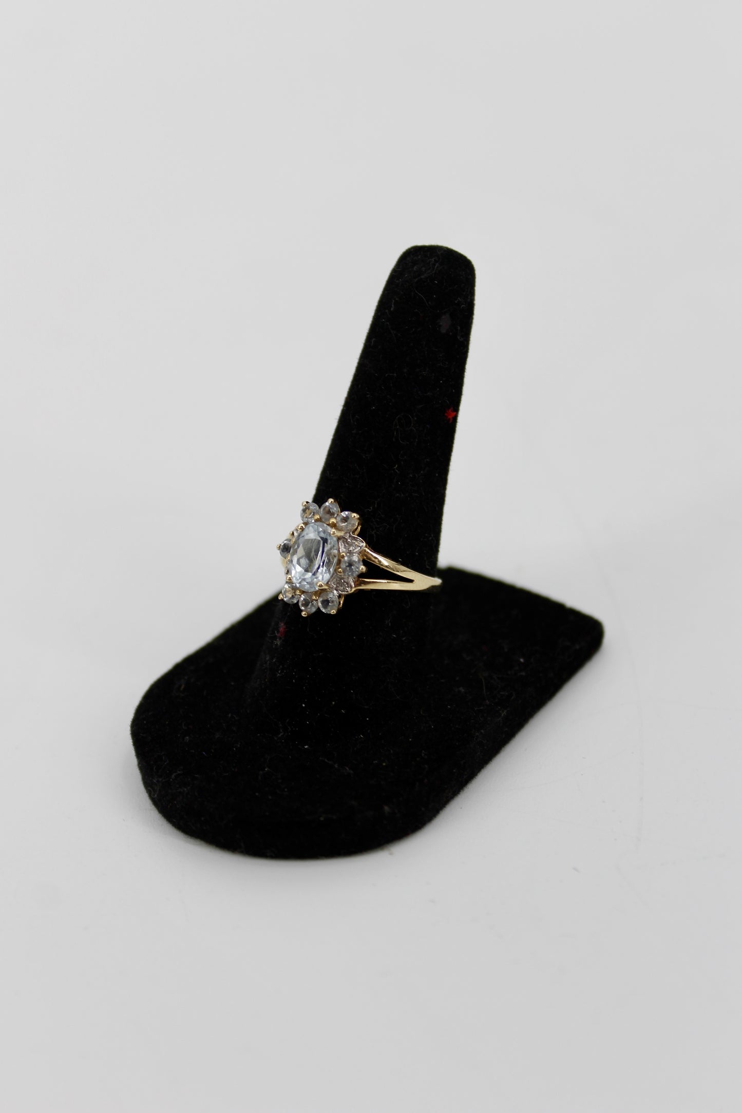 Aquamarine & Diamond Floral Cocktail Ring, 1.8 Carats 14K Gold