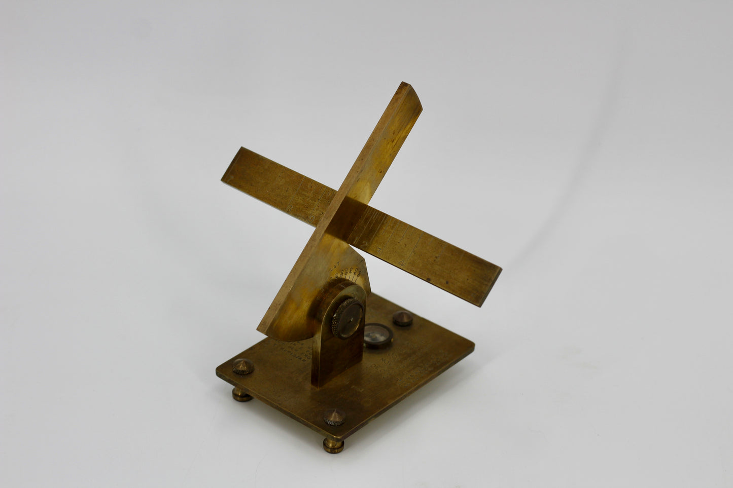 1954 American Polar Sundial & Compass