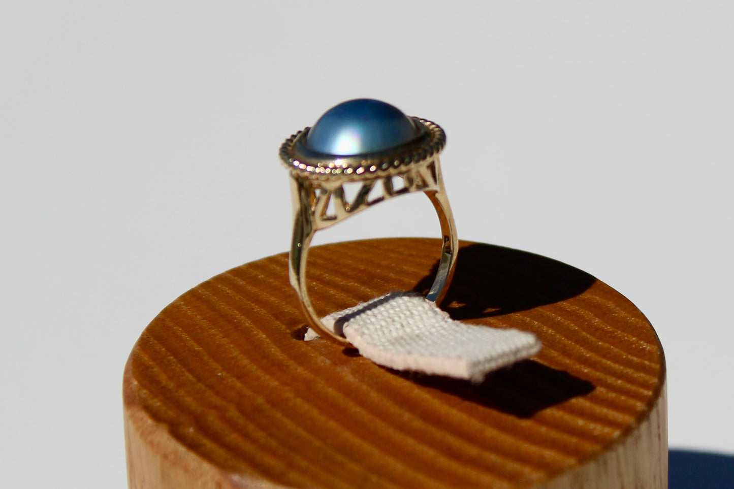 Black Mabe Pearl Ornate Ring, 11mm 10K Gold