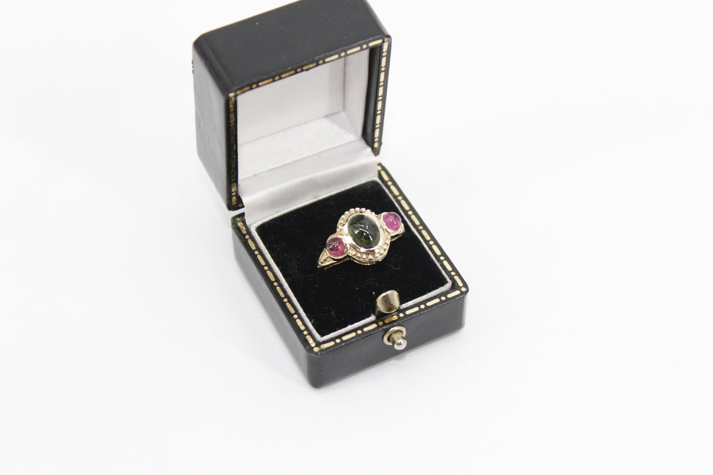 Antique Tourmaline Cabochon Ring, 2.1 Carats 10K Gold
