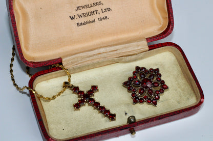 1859 Victorian Garnet Brooch, 4.5 Carats 14K Vermeil 925