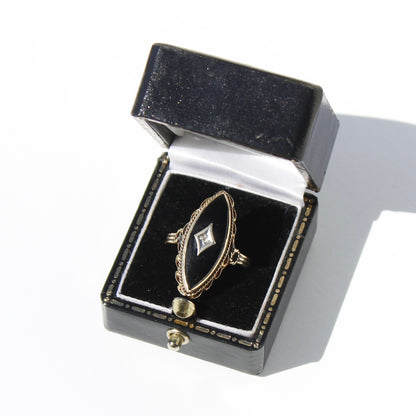 Edwardian Onyx & Diamond-Inlaid Ring, 2.53 Carats 18K Gold & Platinum