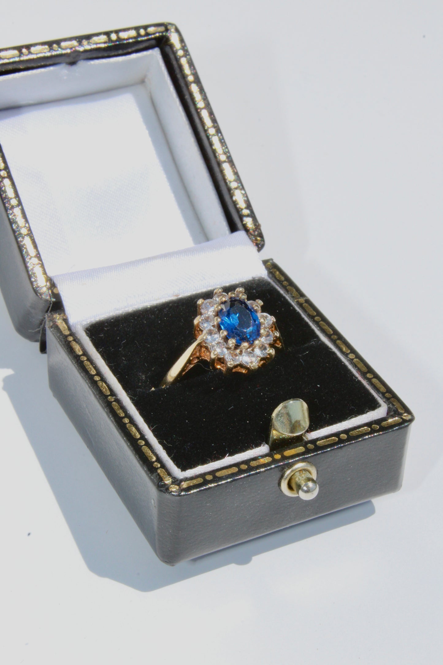 Cobalt Blue & White Spinel Halo Ring, 1.55 Carats 9K Gold