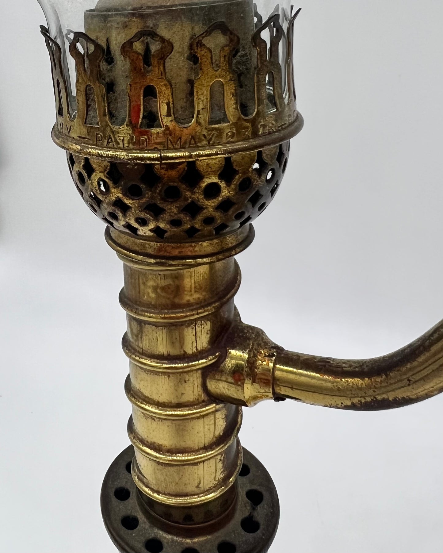 1877 Manhattan Brass Co. Single Burner Student Lamp