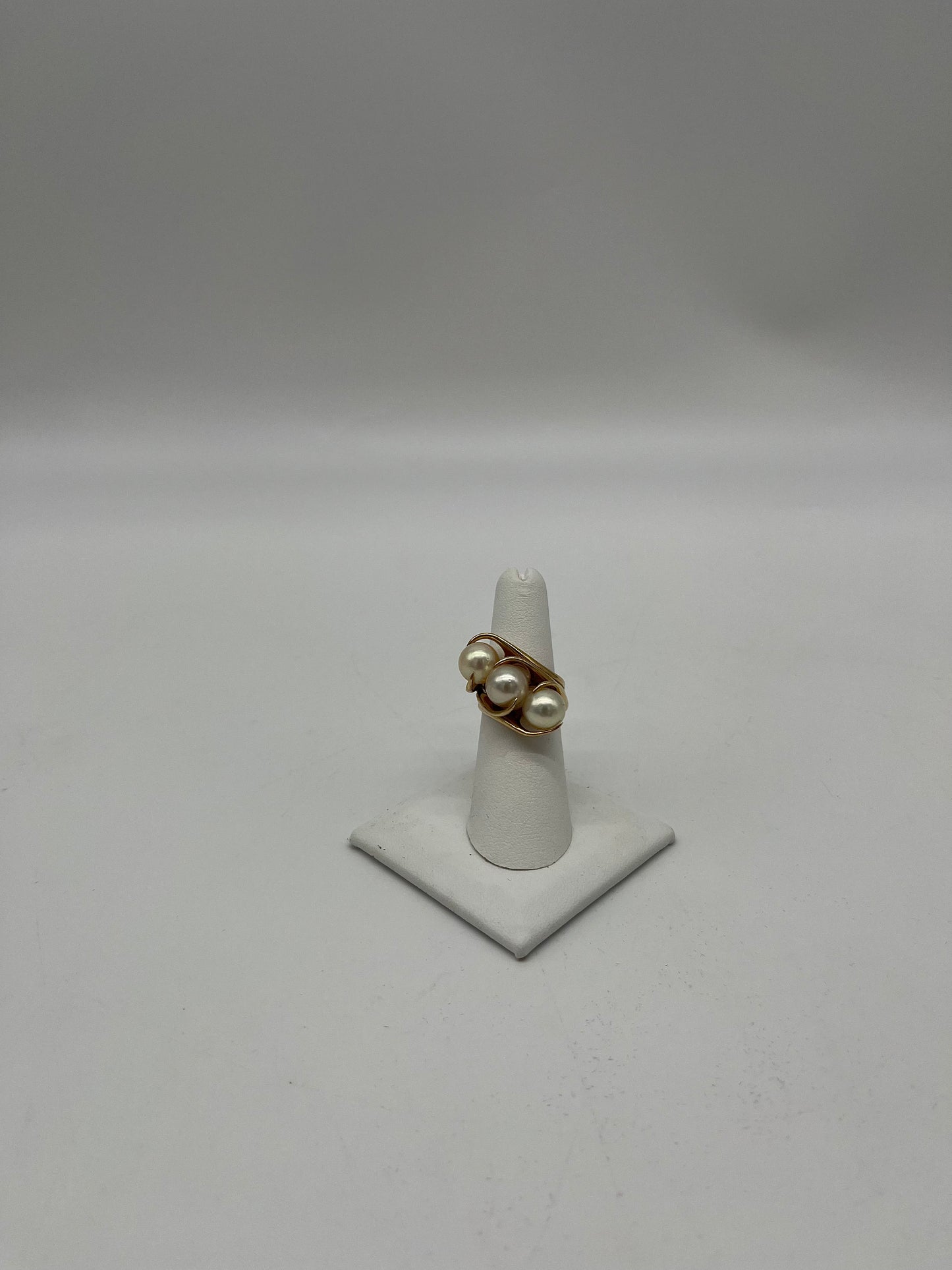 Vintage Pearl Ring, 7.5 CTW 14K Gold